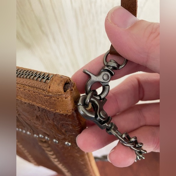 Montana West Country Gal Tooled Leather Pouch Bag Purse Brown - Picture 5 of 9